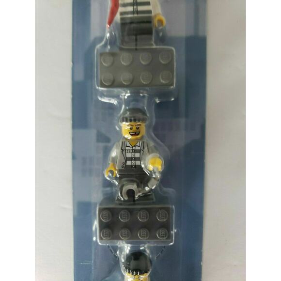 2011 New Sealed Lego City Burglars Magnets Set 4623810 Pack SH5 - Picture 3 of 9
